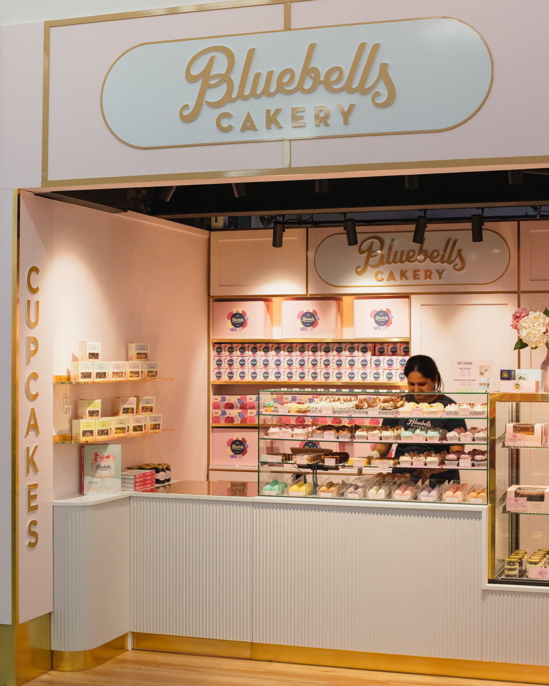 Airport store_4x5-13.jpg__PID:4dc53e42-2368-451f-b08b-421d287a1a4c