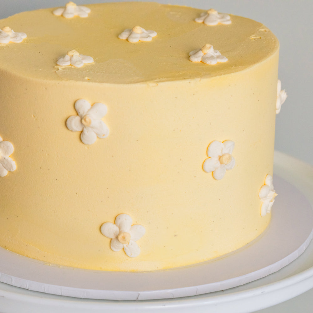 Daisy Chain Cake