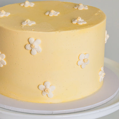 Daisy Chain Cake