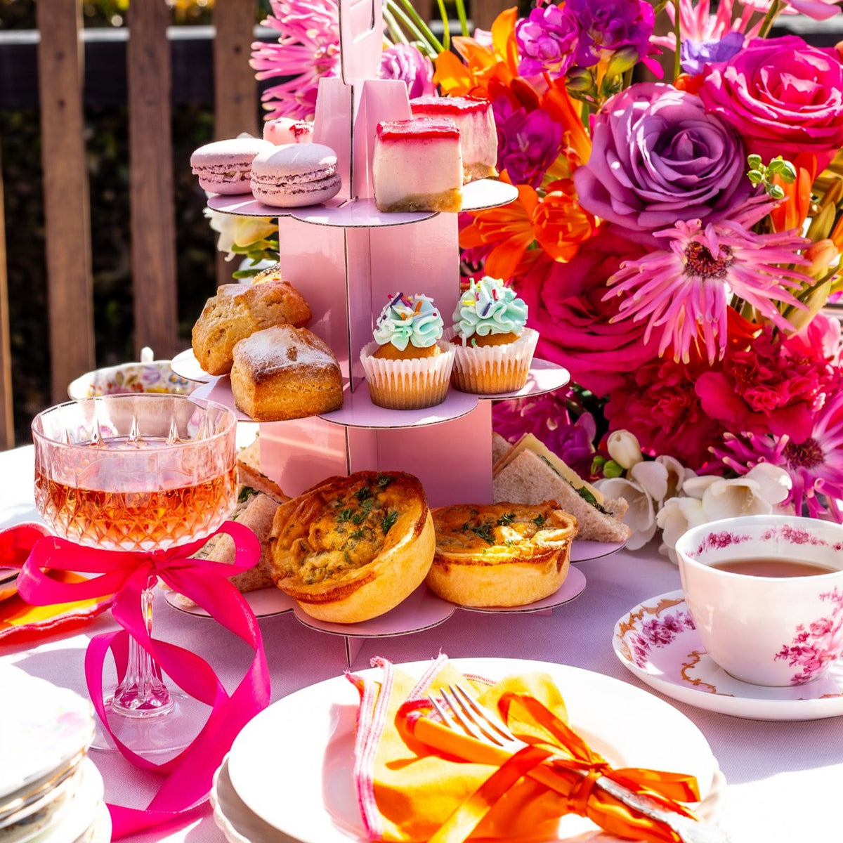 Takeaway High Tea – Bluebells Cakery