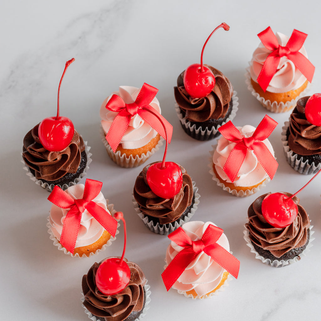 Valentines Mini Cupcakes - 12 Pack