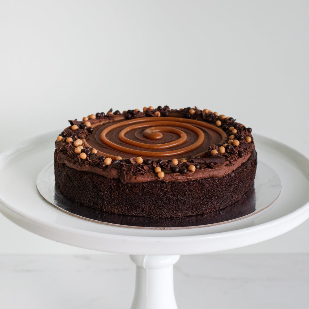 20CM Classic Cake Chocolate Salted Caramel